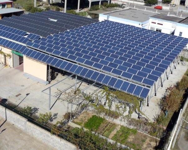 Realizzazione impianto con pannelli fotovoltaici solarworld presso sede della Besan